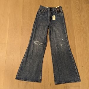 Levi's High Loose Flare